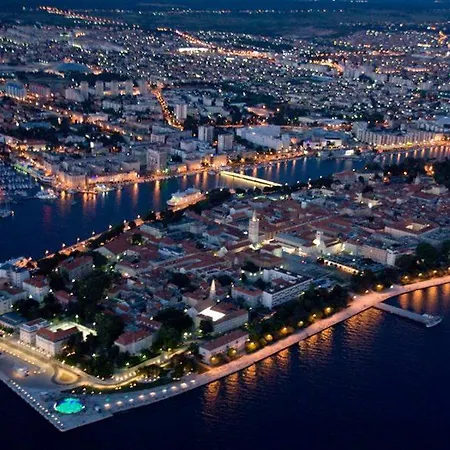 דירה Zadar Apartments זאדאר